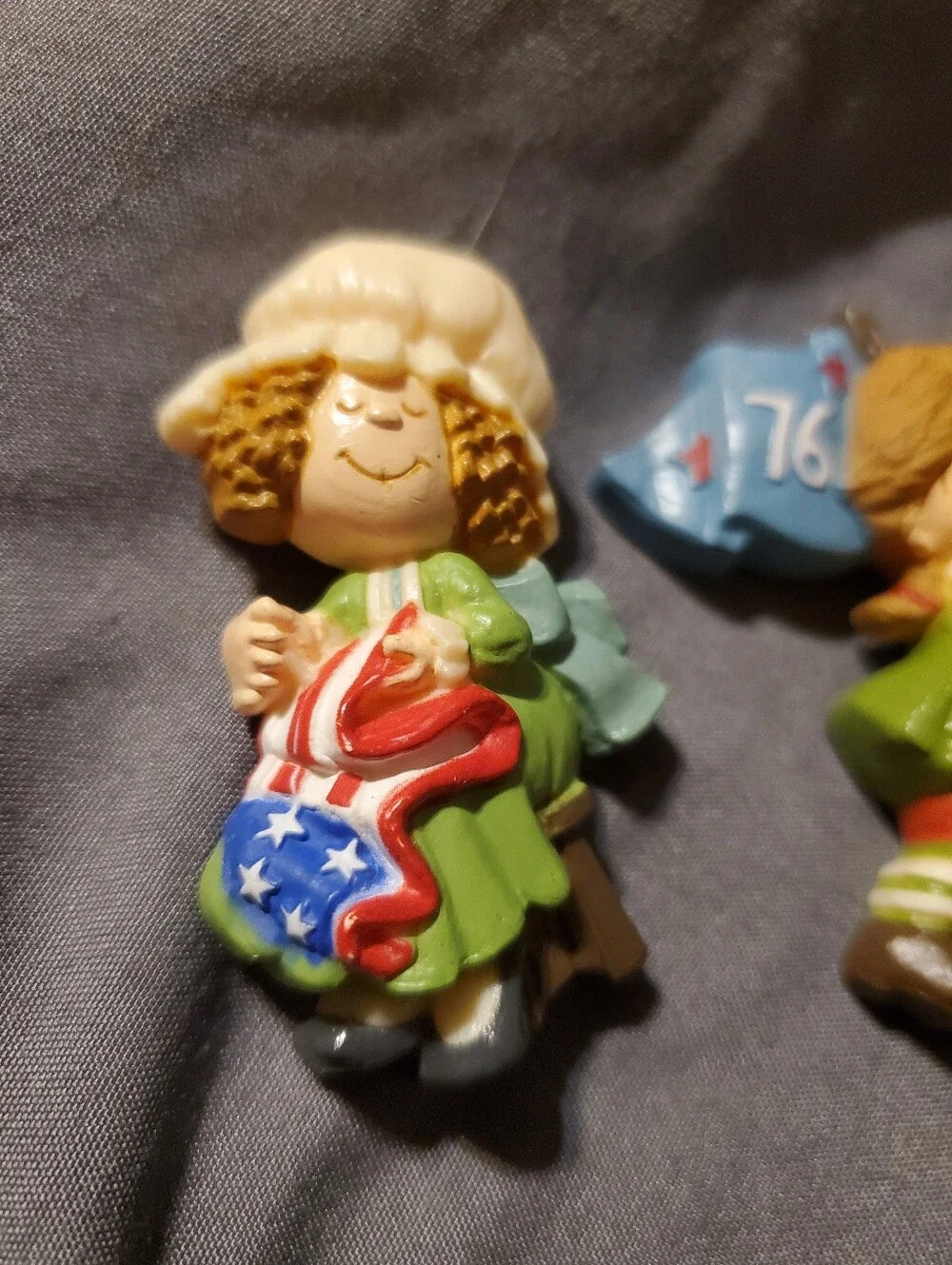 Vintage 1976 Hallmark Betsey Ross Bicentennial 2 Piece Set